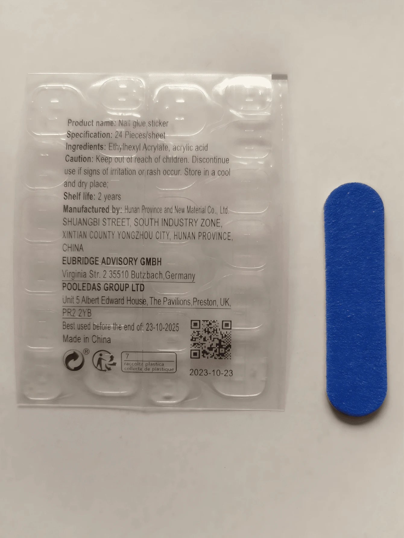 SHEIN أظافر 10 قطع بشكل لوز باللون الذهبي والفضي مصنوعة يدويًا