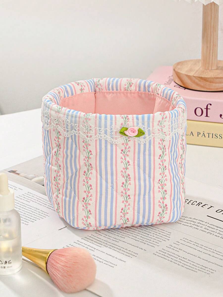 SHEIN سلة تخزين مكياج بزخارف قلوب وأزهار