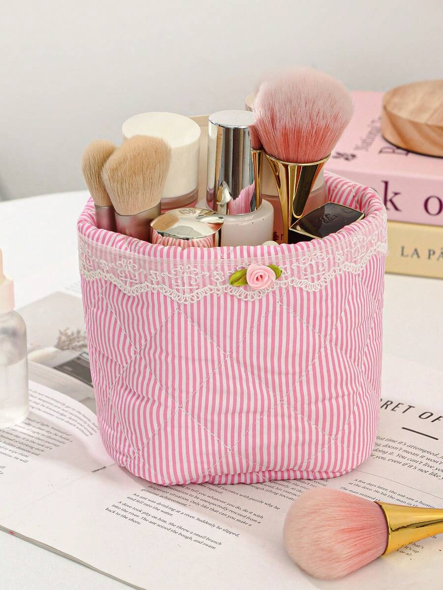 SHEIN سلة تخزين مكياج بزخارف قلوب وأزهار