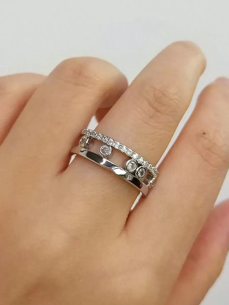 SHEIN خاتم تصميم مفتوح بذوق راقٍ مزين بالفصوص اللامعة