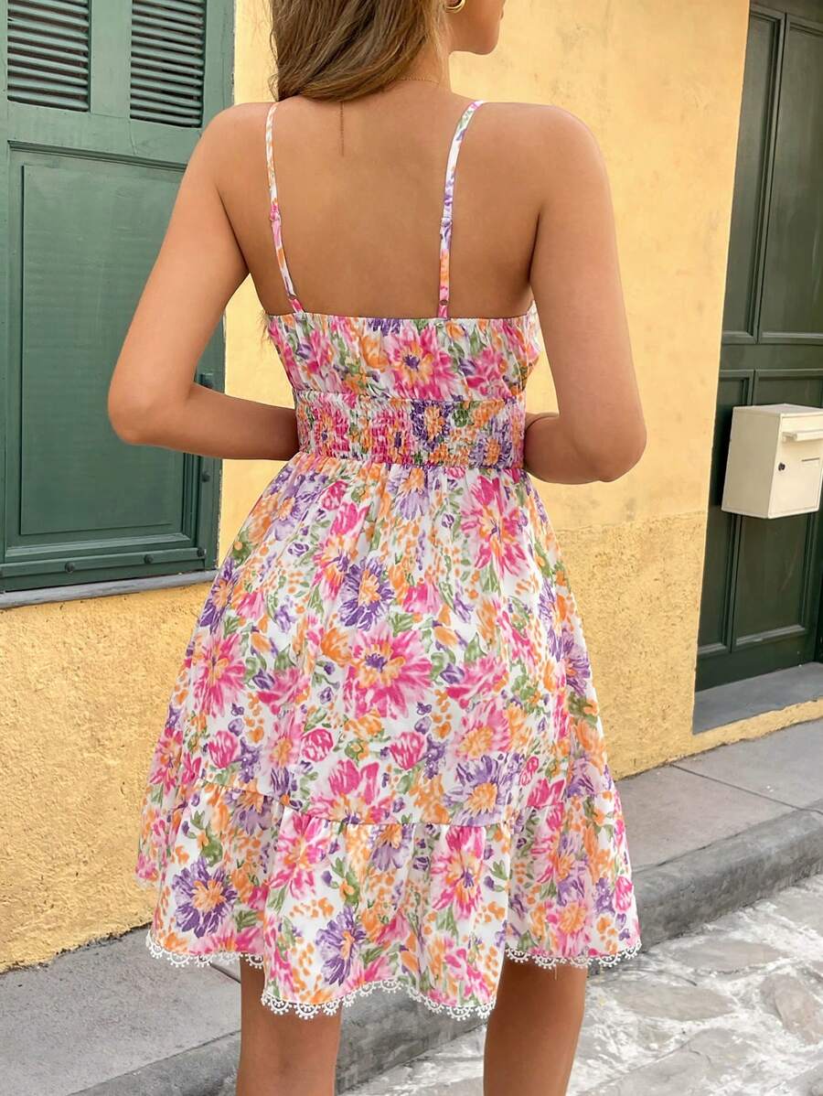 SHEIN VCAY فستان صيفي بحمالات رفيعة مطبوع بأزهار متناثرة