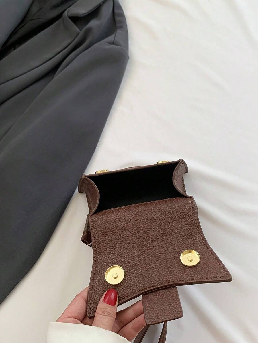 SHEIN حقيبة يد مربعة صغيرة بلون بني