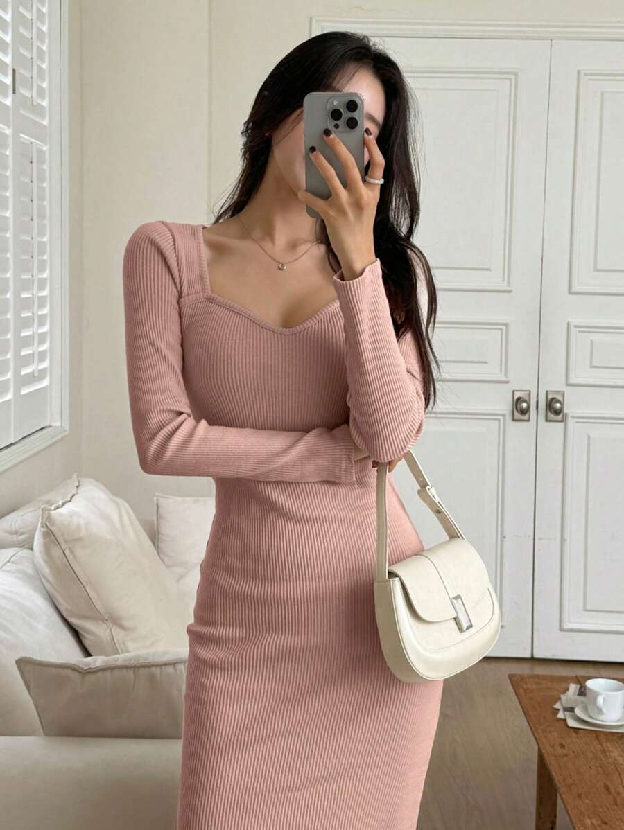 SHEIN DAZY فستان وردي متوسط الطول بياقة مربعة