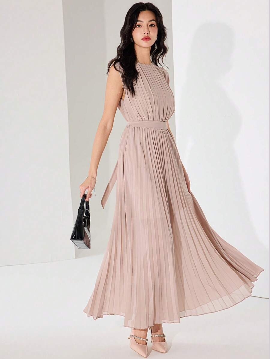 SHEIN Heiryn فستان ناعم ومرتب بقصة مريحة وطيات منسدلة
