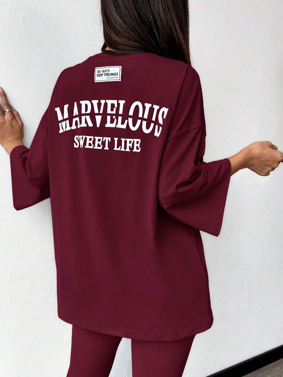 SHEIN Mulvari طقم قطعتين تي شيرت مطبوع وبنطال ضيق