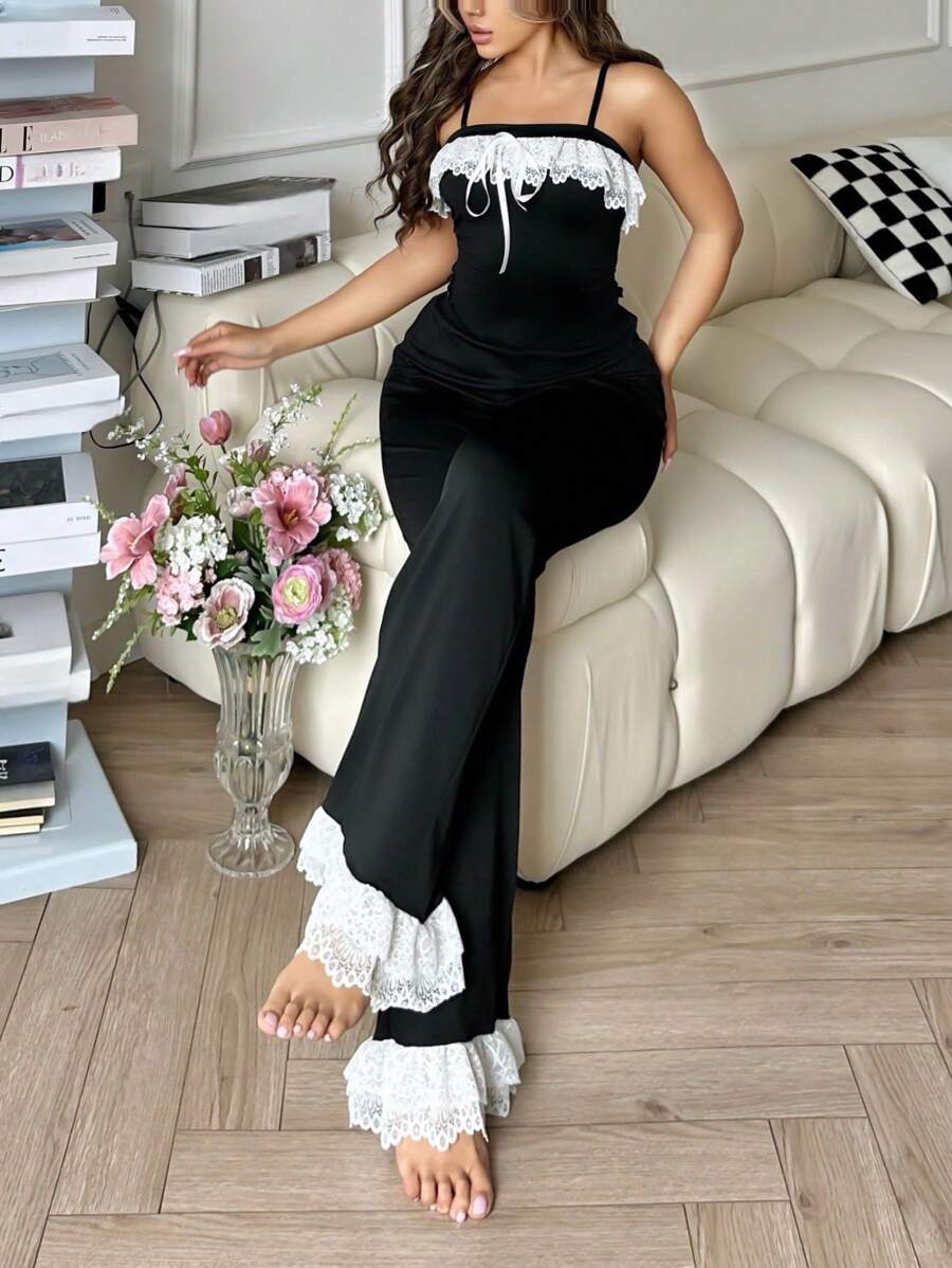 SHEIN SweetSlumber طقم بيجامة بتطريز دانتيل