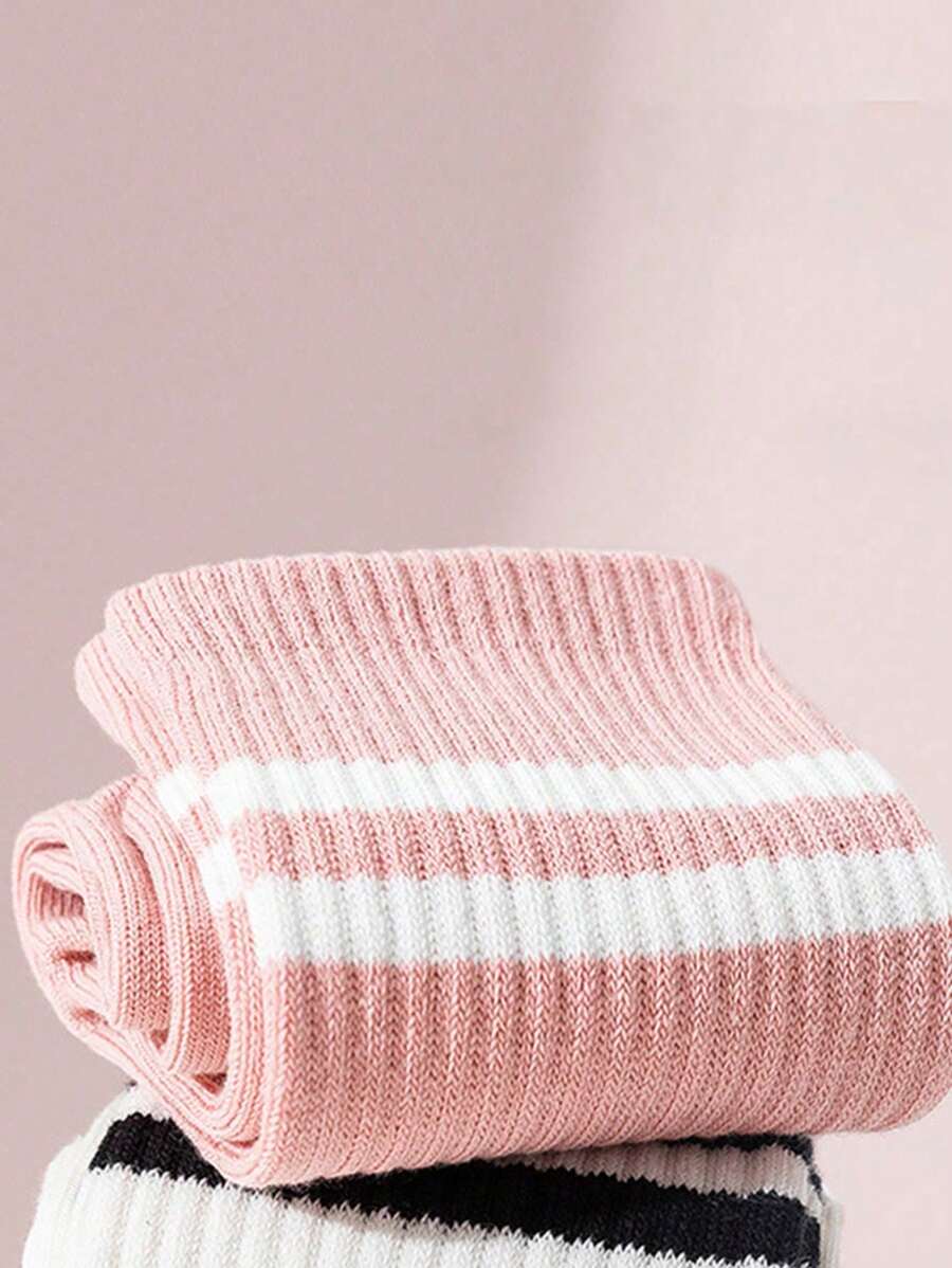 SHEIN جوارب نسائية مضادة للانزلاق بطول الكاحل