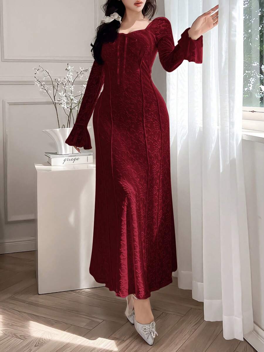 SHEIN Modelyn فستان سهرة عنابي طويل الأكمام