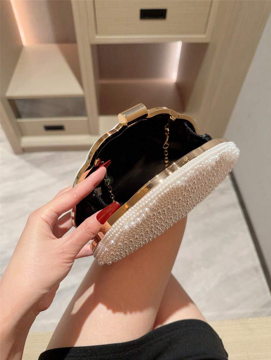 SHEIN حقيبة كتف مستطيلة مزينة بالخرز المزيف