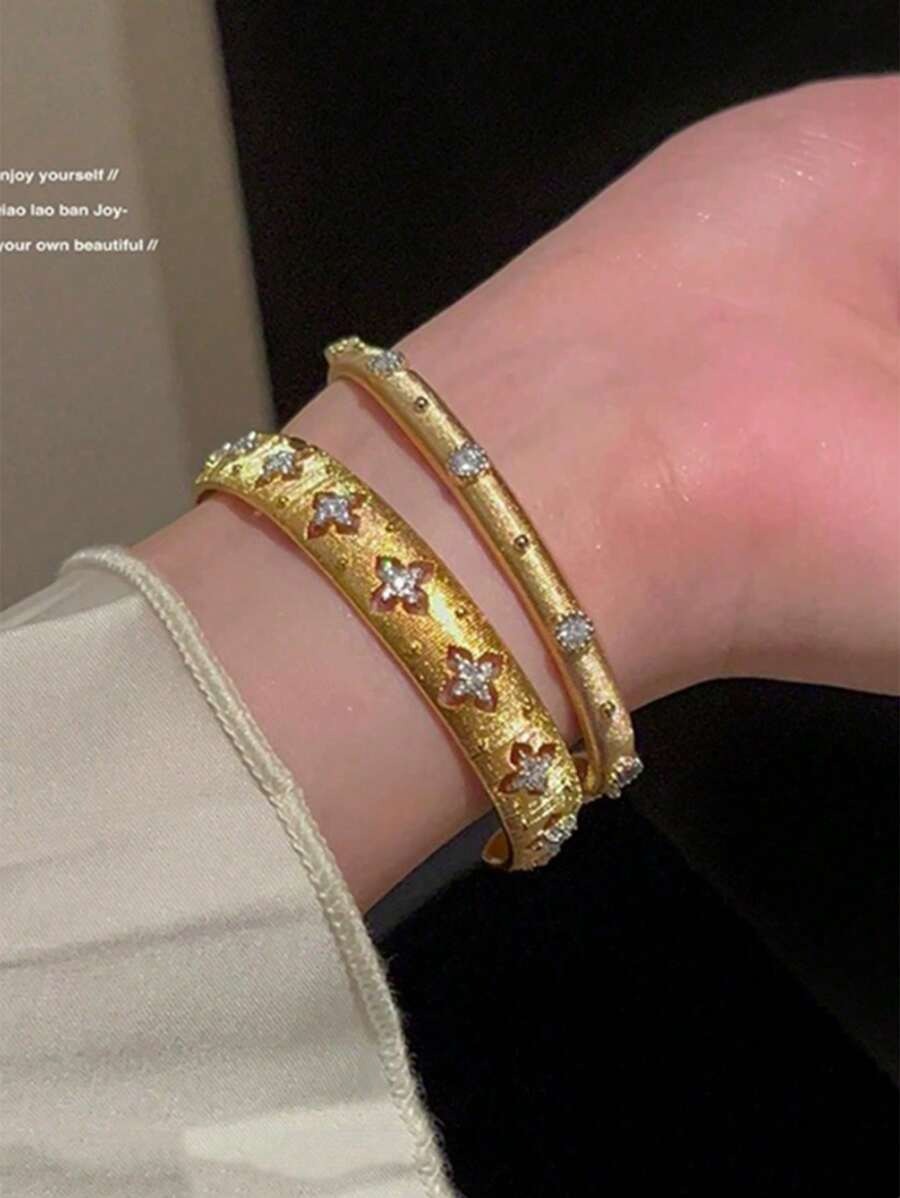 SHEIN سوار زركونيا بنقشة أزهار رباعية الأوراق