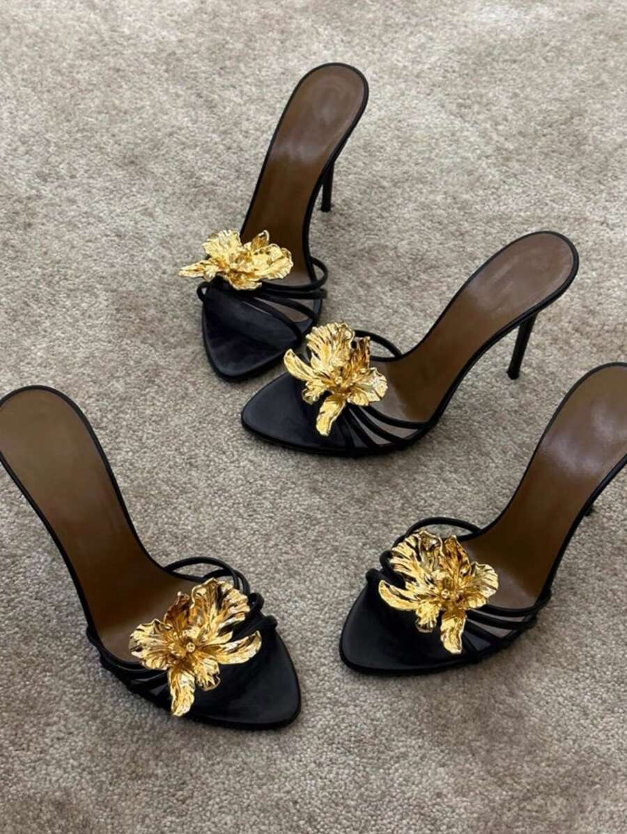 SHEIN صنادل برباطات مزينة بزهرة معدنية بكعب عالي