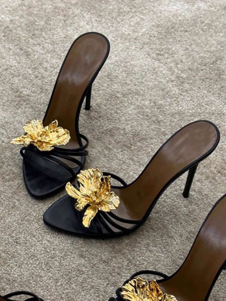 SHEIN صنادل برباطات مزينة بزهرة معدنية بكعب عالي
