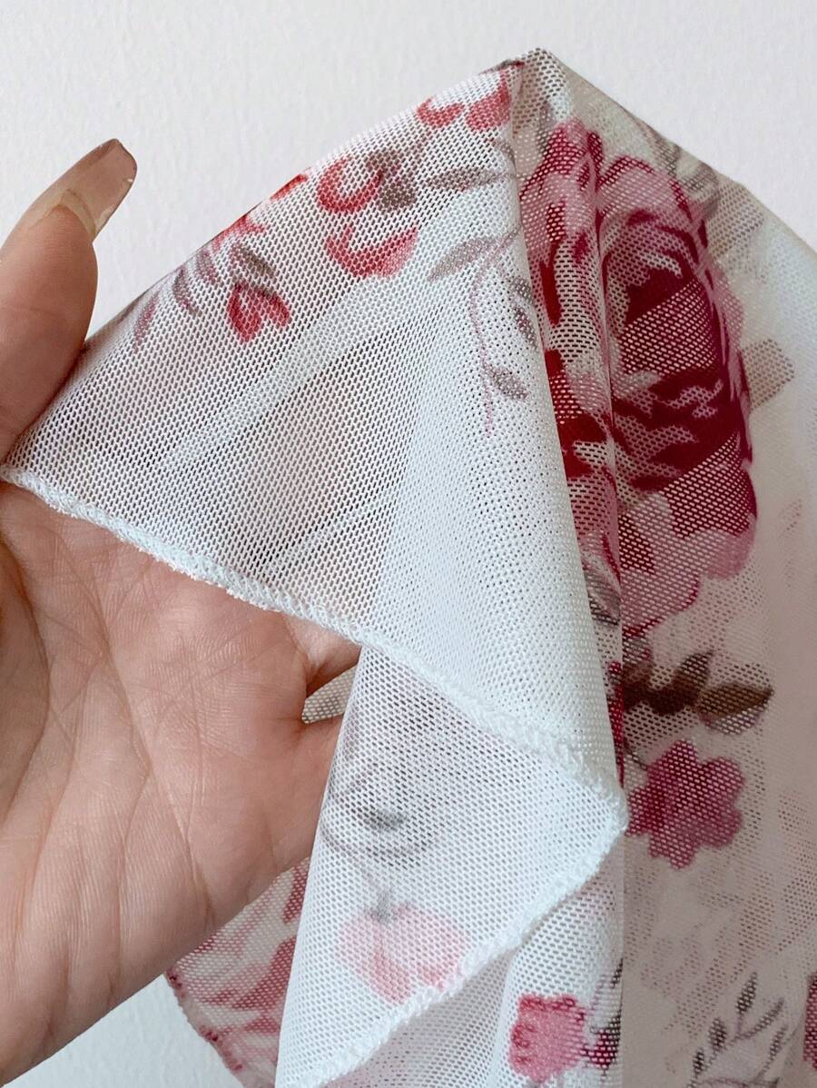 SHEIN قميص نوم بطباعة زهور بأكمام جرس وذيل مشطور