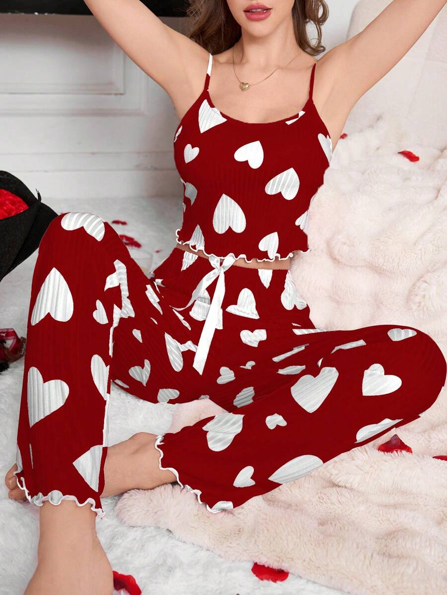 SHEIN مجموعة نوم قميص كامي وبنطلون بطبعات قلب