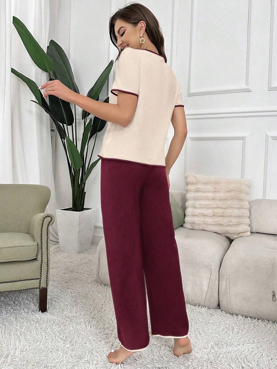 SHEIN Snug Zone بدلة نوم سروال وتوب بأزرار وحواف متباينة
