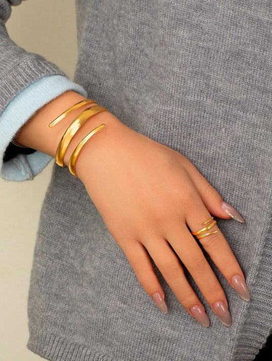 SHEIN طقم سوار وخاتم ذهبي بتصميم هندسي