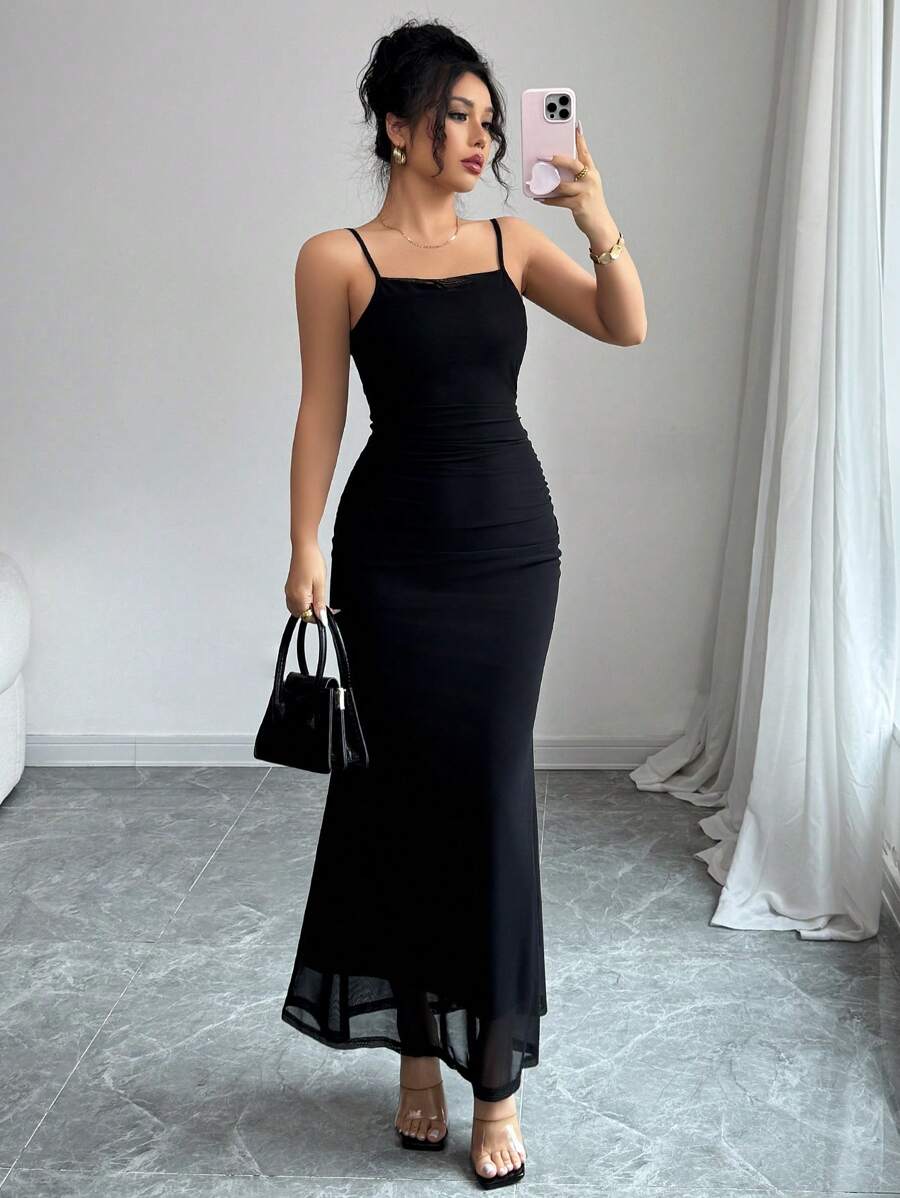 SHEIN Elenzga فستان اسود ضيق بخصر متوسط