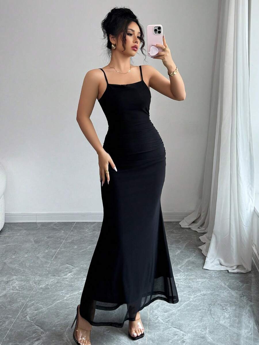 SHEIN Elenzga فستان اسود ضيق بخصر متوسط