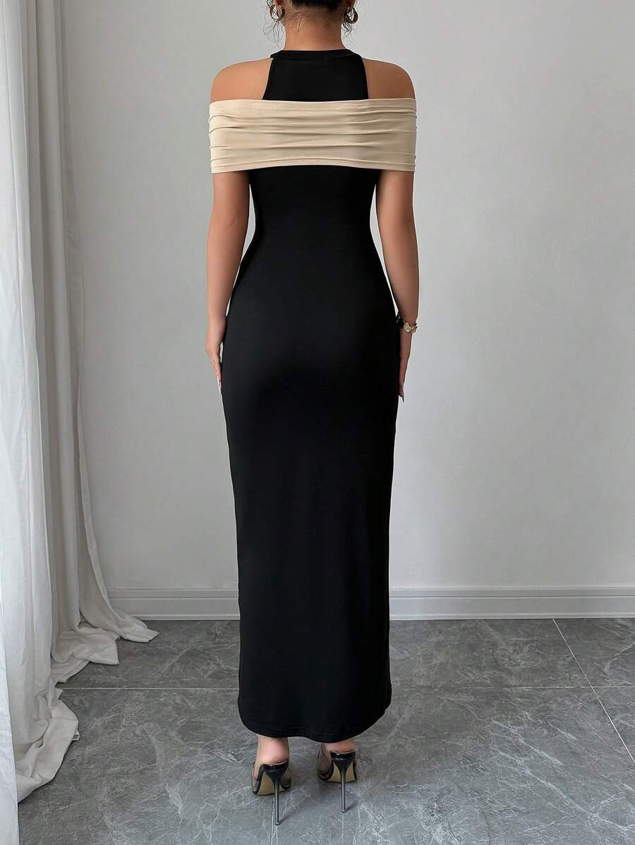 SHEIN Rafferiza فستان أسود وبيج مفتوح من الخلف بشق عالي