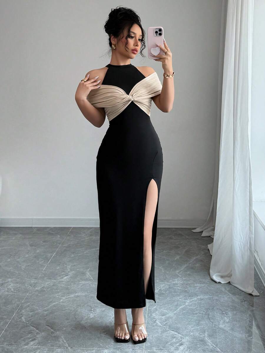 SHEIN Rafferiza فستان أسود وبيج مفتوح من الخلف بشق عالي