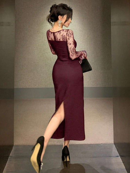 SHEIN DAZY فستان بأكمام جرس وذيل حورية البحر باللون العنابي