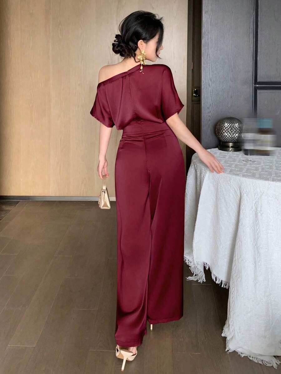 SHEIN DAZY جمبسوت نسائي بكتف واحد  بطراز أنيق بلون عنابي