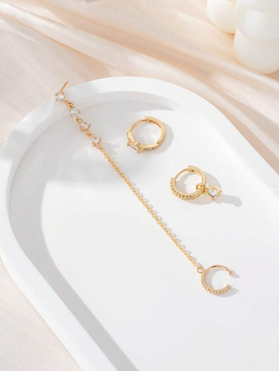 SHEIN طقم 3 أقراط دبابيس بسلاسل من المكعب بتصميم متناسق