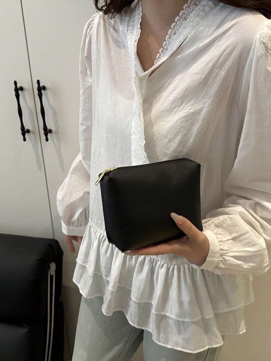 SHEIN حقيبة مكياج جلدية ناعمة بلون الاسود مقاومة للماء متعددة الاستخدامات للسفر