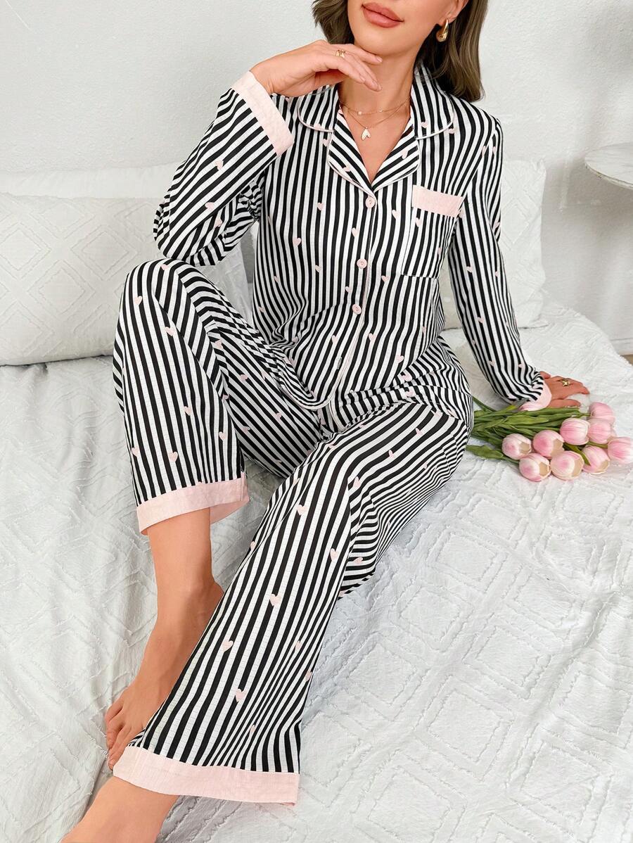SHEIN طقم بيجامة مخططة بياقة قلب وأكمام طويلة وبنطلون طويل