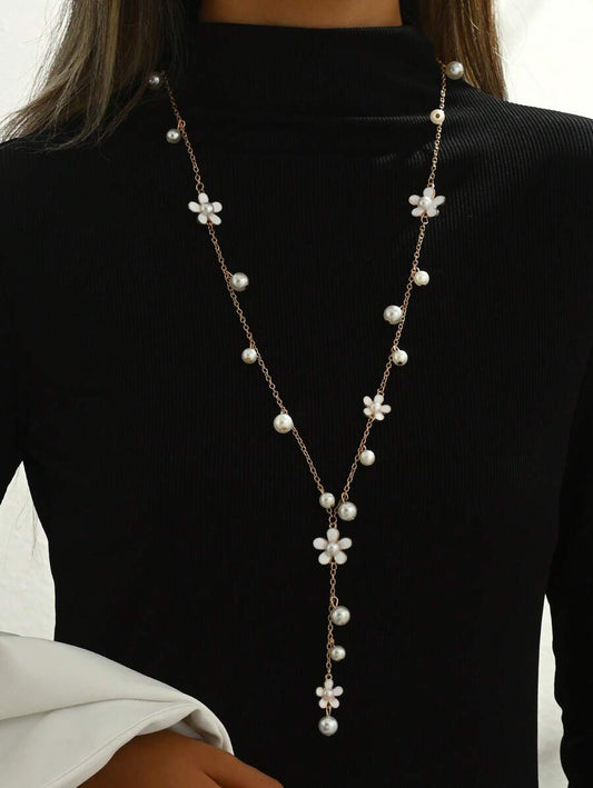 SHEIN قلادة بيضاء متعددة الطبقات لؤلؤ صناعي