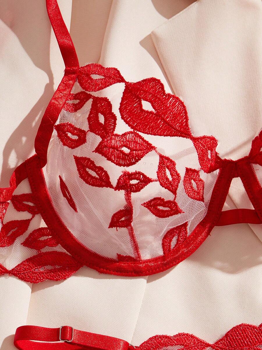 SHEIN طقم لانجري قطعتين من الدانتيل الأحمر مطرز بشفاه