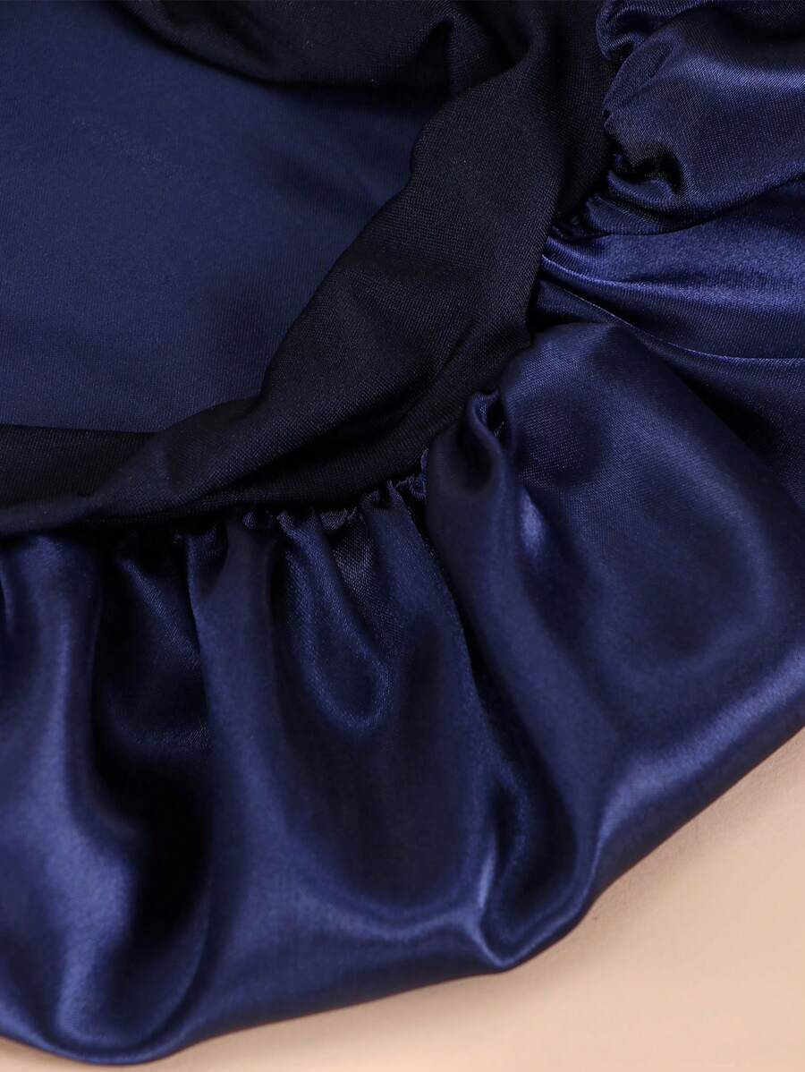 SHEIN قبعة نوم ساتان زرقاء واسعة الحافة للنساء