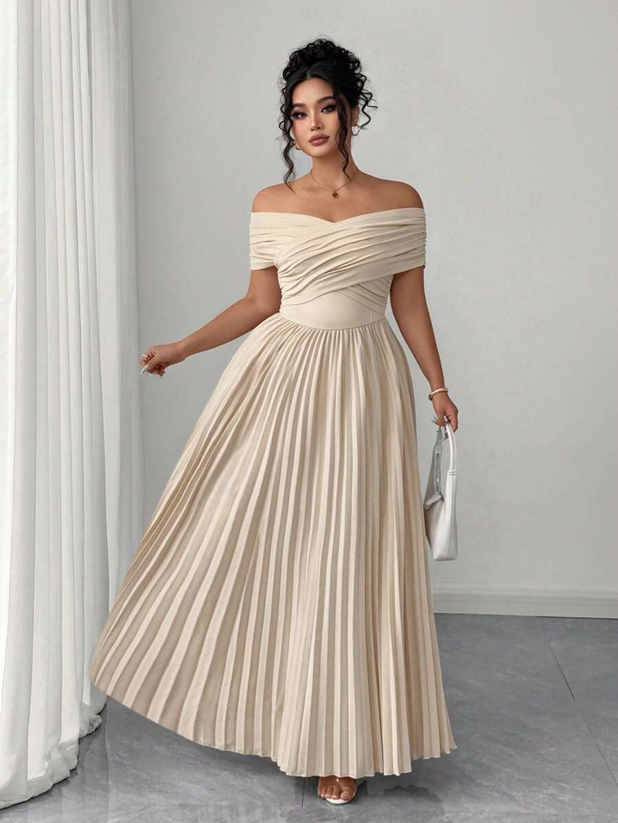 SHEIN Elenzga فستان أكتاف مكشوفة بطيات عند الخصر بلون كاكي