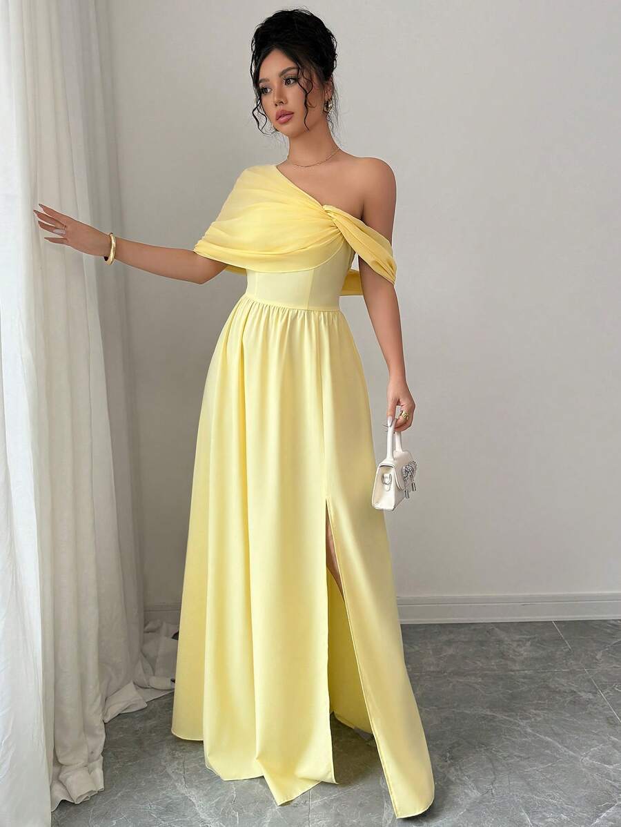 SHEIN Elenzga فستان أصفر برقبة غير متماثلة