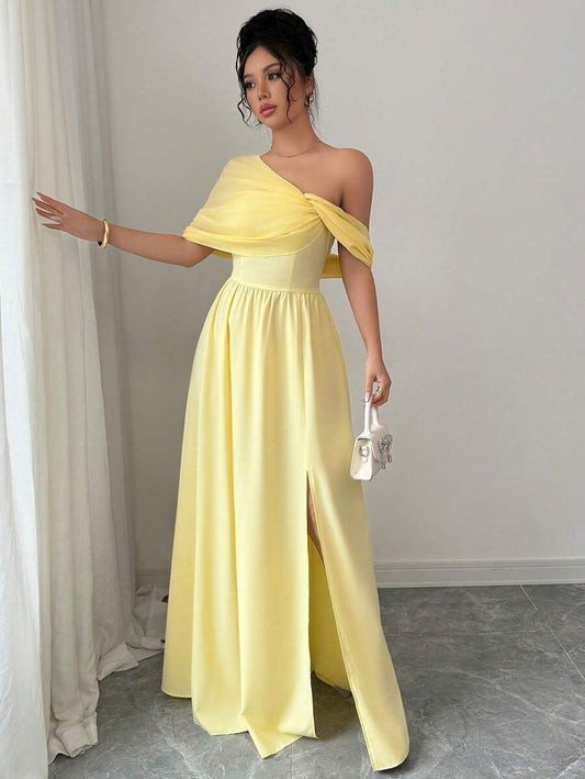 SHEIN Elenzga فستان أصفر برقبة غير متماثلة