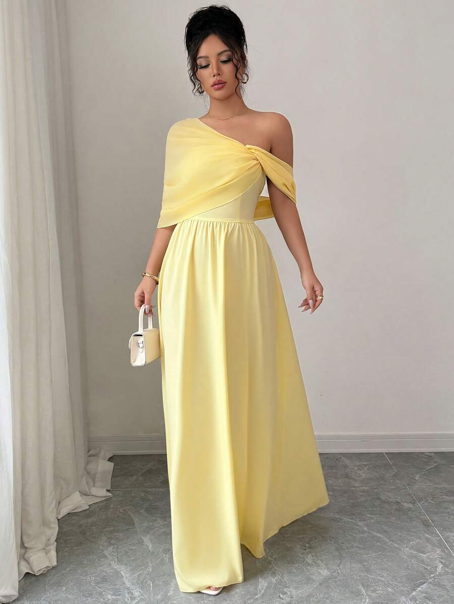 SHEIN Elenzga فستان أصفر برقبة غير متماثلة