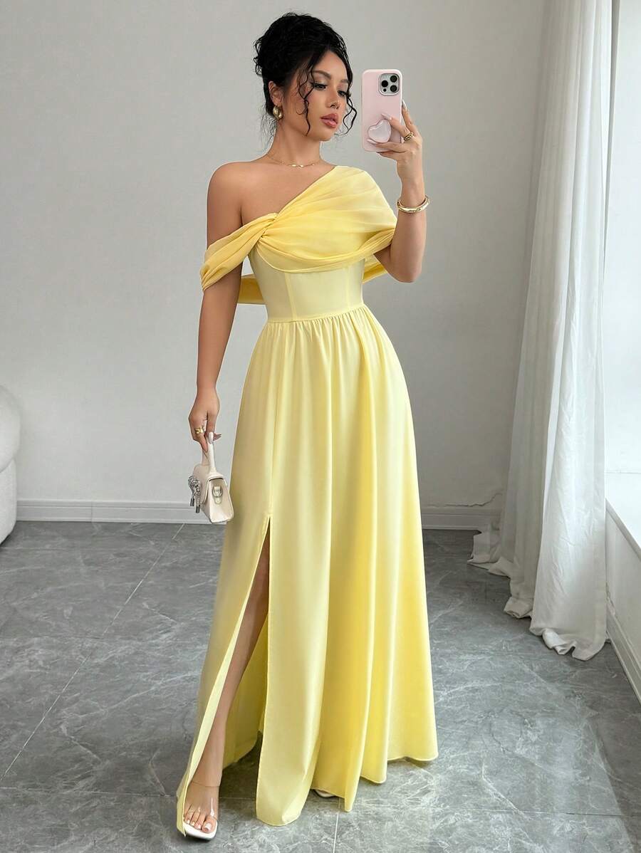 SHEIN Elenzga فستان أصفر برقبة غير متماثلة