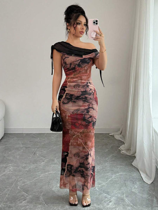 SHEIN Rafferiza فستان ماكسي أنيق بطبعة صينية وفتحة كتف