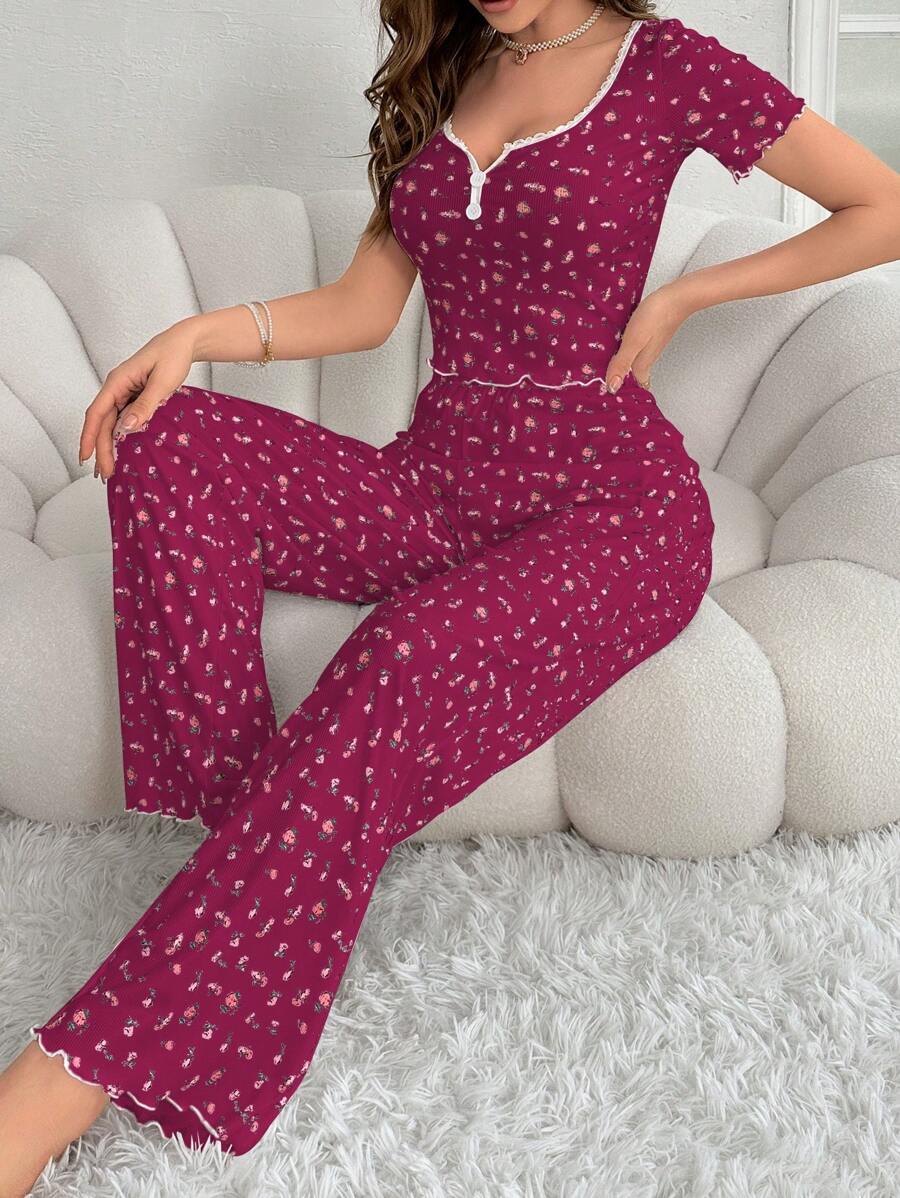 SHEIN طقم بجامة نسائي بلاتريمات دانتيل مطبوع بزهور