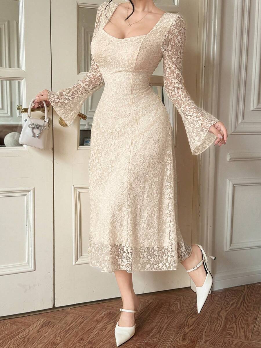 SHEIN DAZY فستان بيج دانتيل بياقة وأكمام واسعة أنيقة