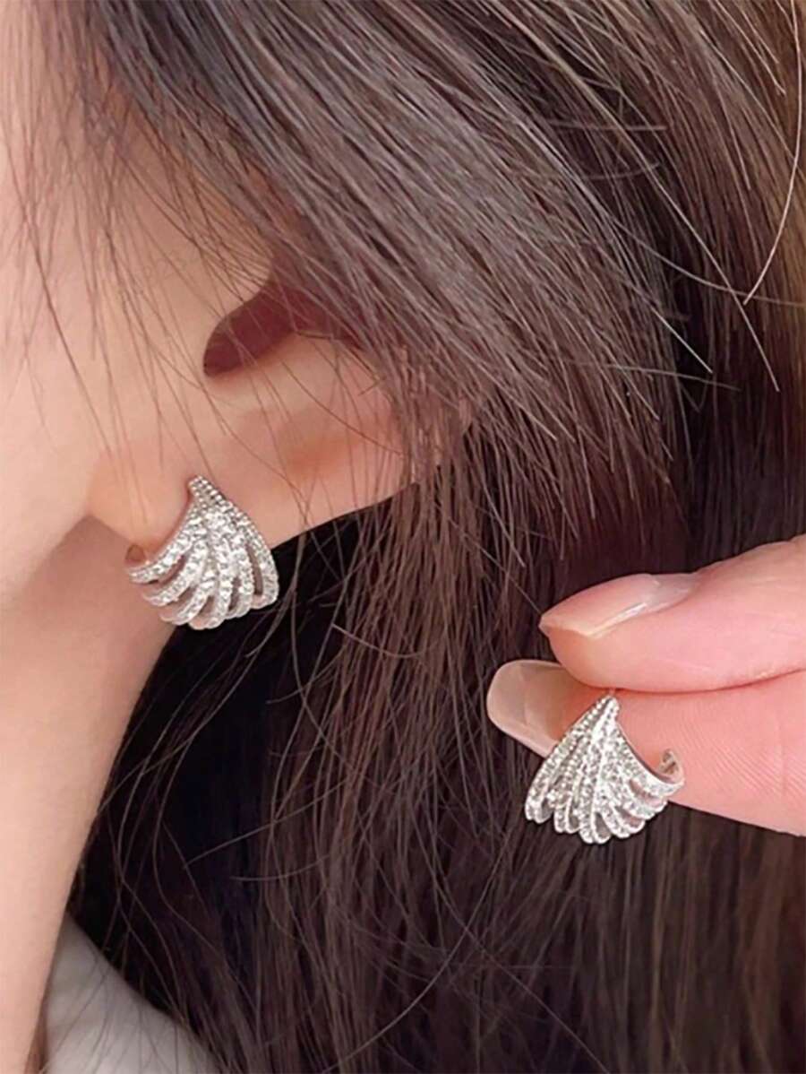 SHEIN زوج أقراط زركونيا كريستالية