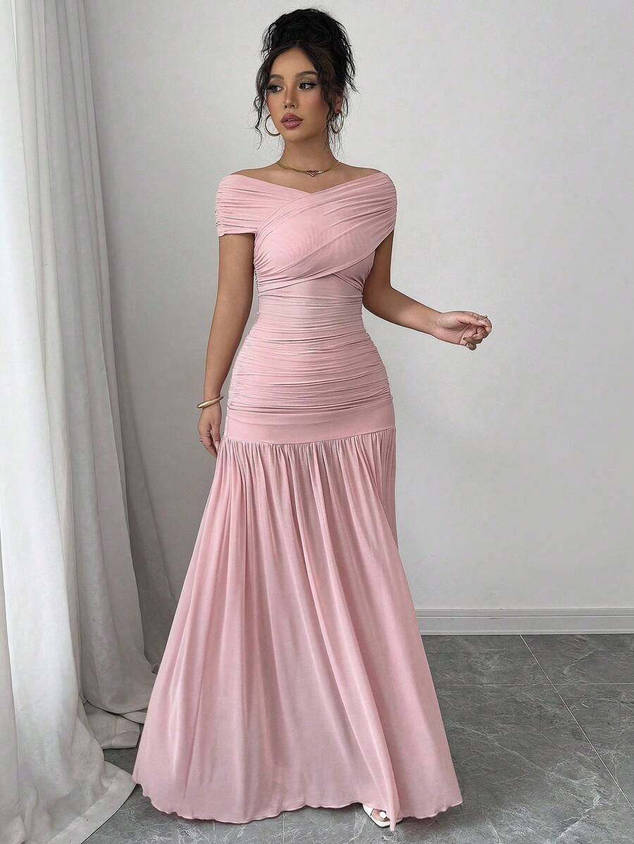 SHEIN Elenzga فستان وردي طويل مزخرف منسدل عن الكتف