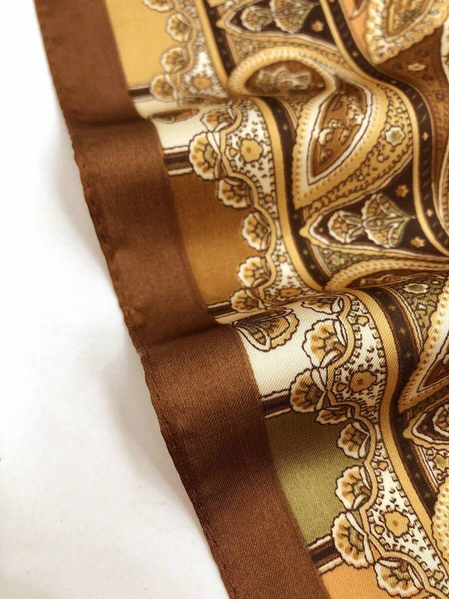 SHEIN كوفية نسائية مطبوعة بنقشة بيسلي لإطلالات الشعر