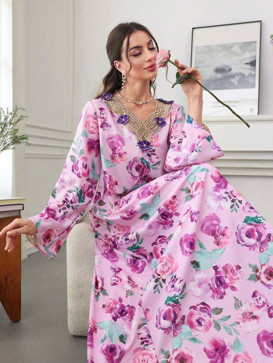 SHEIN Yasmyna جلابية قفطان طويل تقليدي بتصميم زهري