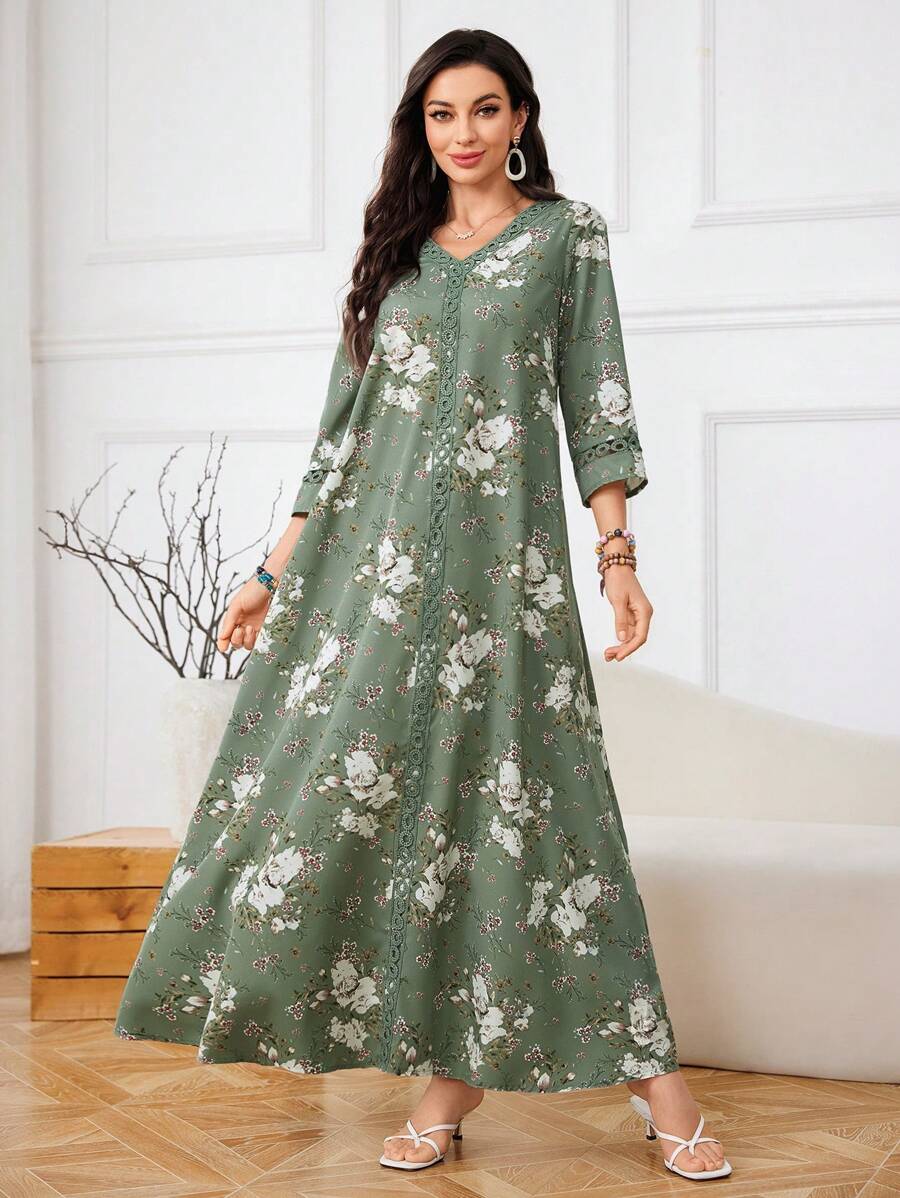 SHEIN Lacomfia فستان عربي محتشم بطبعة زهرية وأكمام 3/4 واسع