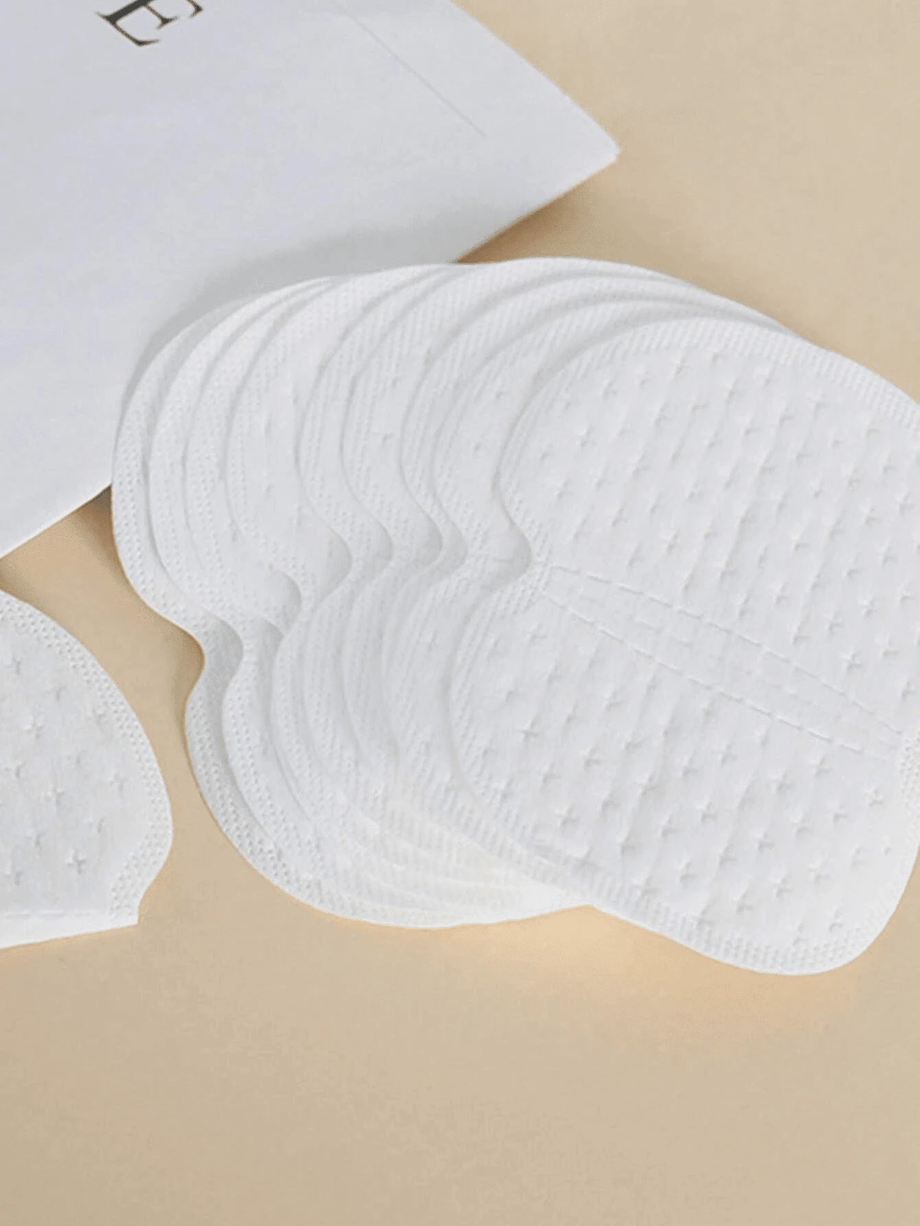 SHEIN وسادات امتصاص العرق تحت الإبط