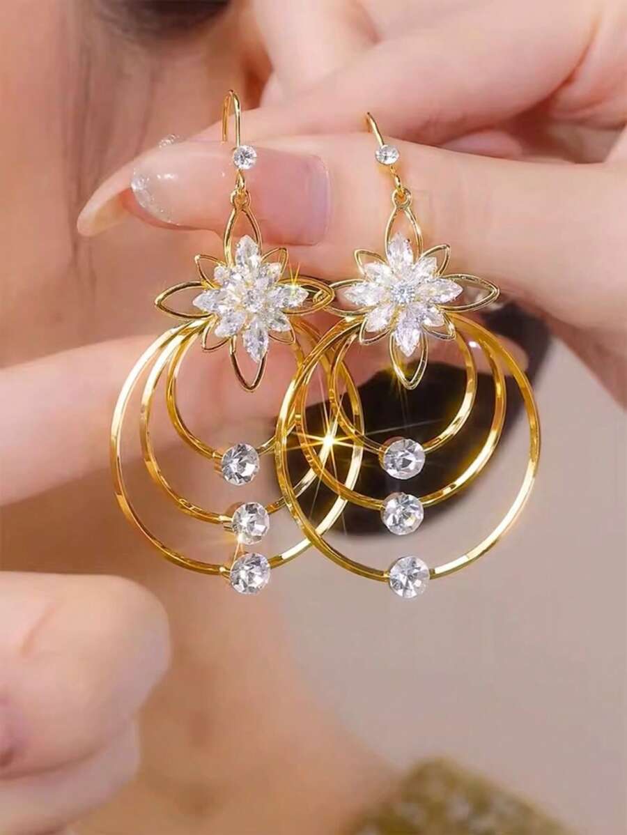 SHEIN زوج أقراط حلقية كبيرة متعددة الطبقات بتصميم أنيق