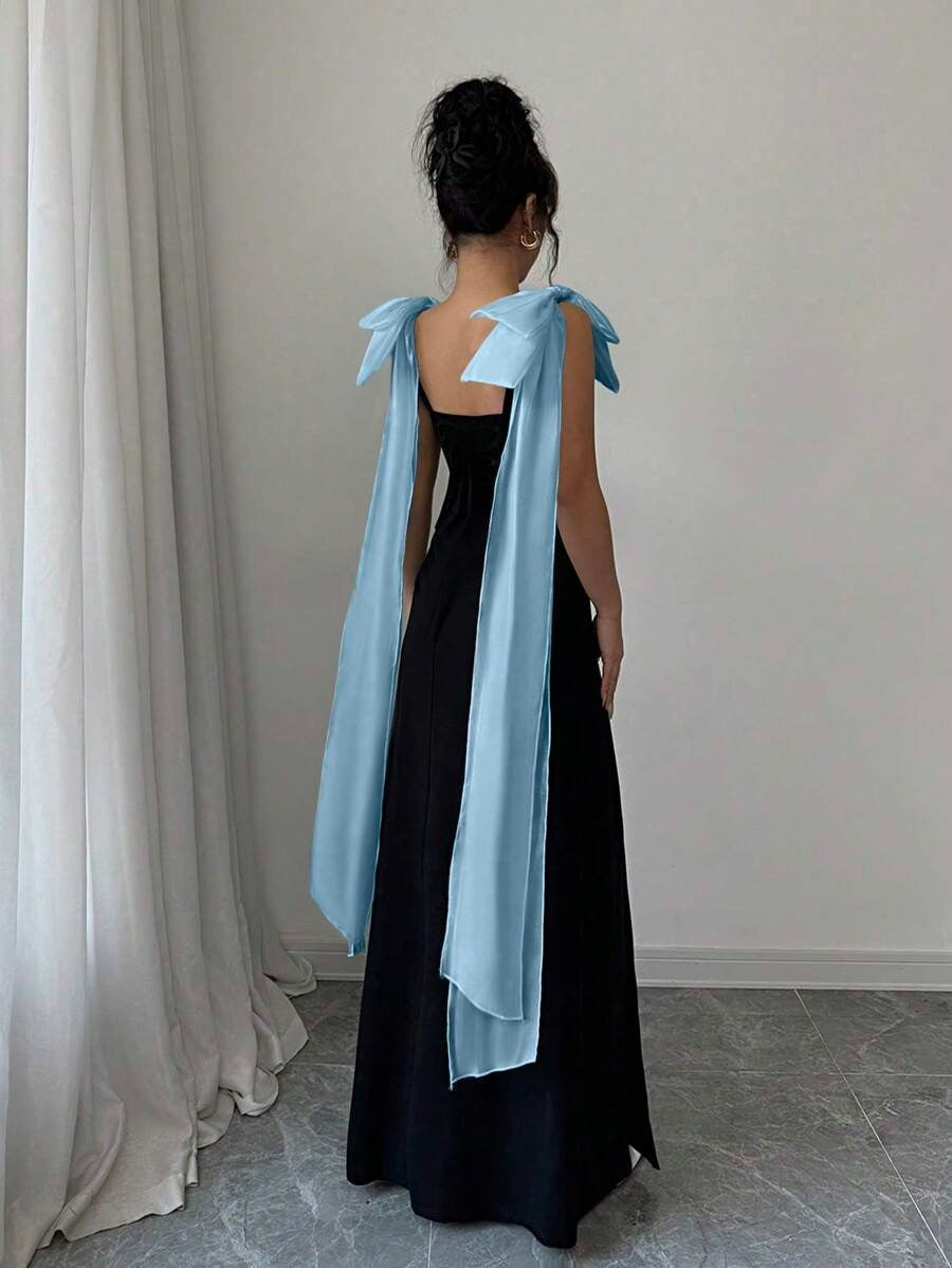 SHEIN Elenzga فستان أسود طويل بدون أكمام بفيونكة باللون الأزرق