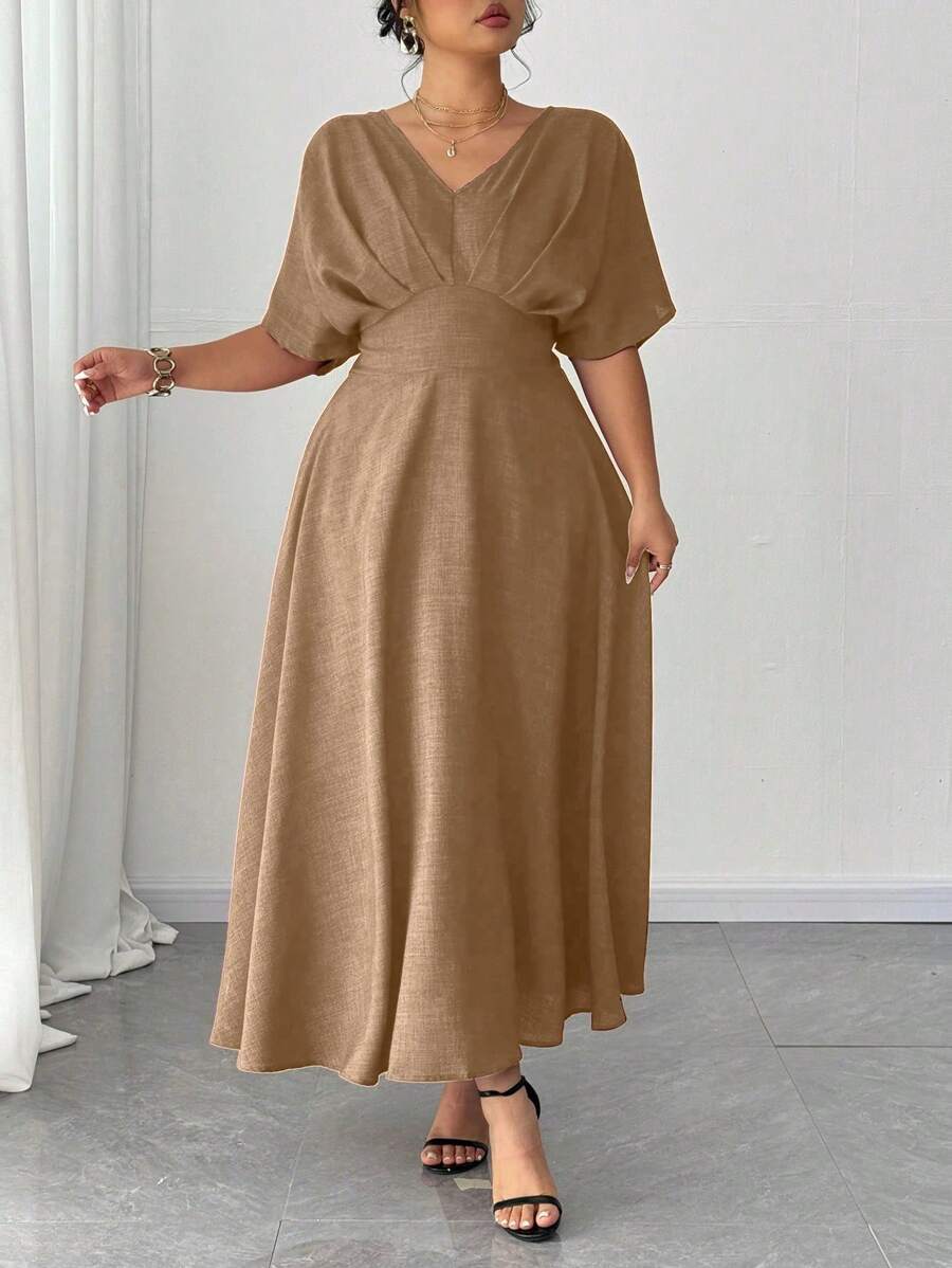 SHEIN Elenzga V فستان كاجوال قصير بأكمام قصيرة بلون كاكي بياقة
