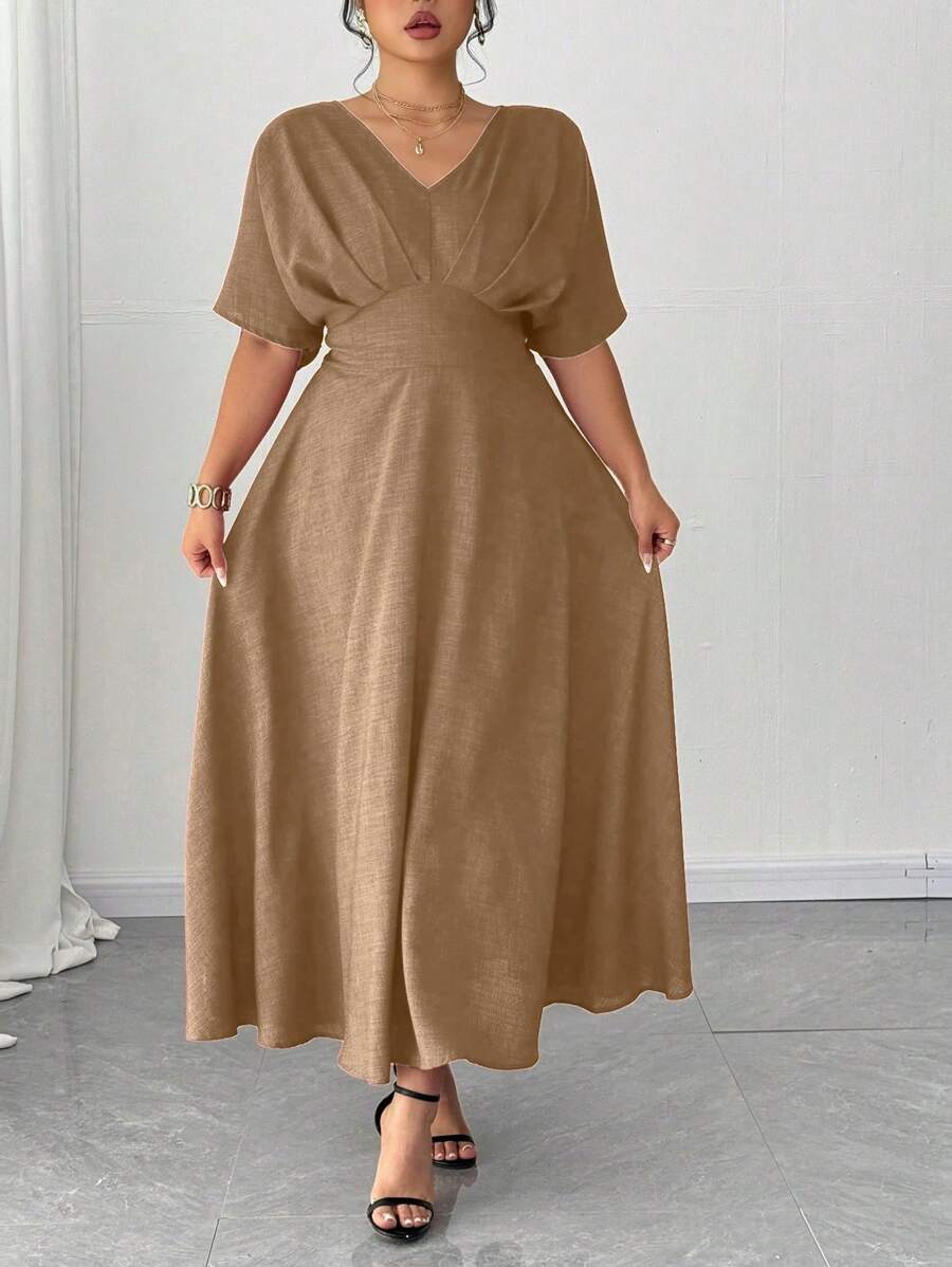 SHEIN Elenzga V فستان كاجوال قصير بأكمام قصيرة بلون كاكي بياقة